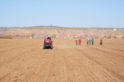 赤峰穆家營子影樓電話號碼