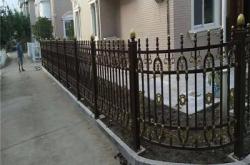 赤峰鋁藝窗戶護(hù)欄定制電話號碼