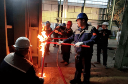 赤峰鋼廠廠家電話號碼查詢是多少