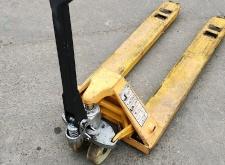 赤峰市維修叉車聯(lián)系電話號碼