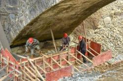 赤峰危橋改造施工隊(duì)電話號碼