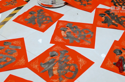 赤峰廣播電視臺(tái)拜年電話號(hào)碼