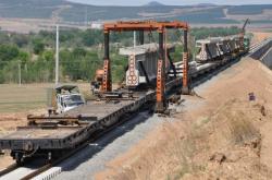 老建平到赤峰客車電話是多少號(hào)