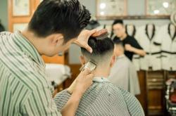 赤峰文峰理發(fā)店電話地址查詢