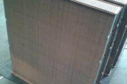 赤峰裝載機水箱批發(fā)電話號碼