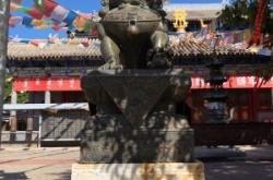 赤峰烏丹鎮(zhèn)男裝店地址電話號(hào)碼