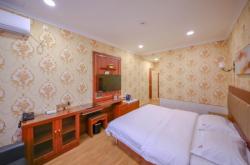 宏鑫賓館赤峰店電話多少號