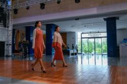 赤峰服裝帶貨公司電話號碼查詢