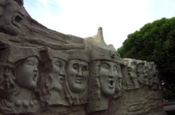 赤峰城市雕塑電話多少啊