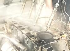 赤峰重卡發(fā)動(dòng)機(jī)維修電話號(hào)碼