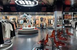 萬悅城赤峰李寧店電話號碼