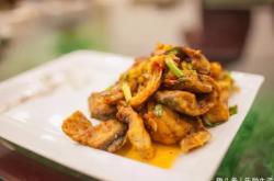 赤峰好吃的華子魚店電話號碼