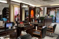 赤峰瑞麗美發(fā)店電話多少號(hào)