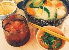 赤峰地?cái)偮槔卑璧觌娫挾嗌偬?hào)