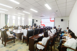 赤峰市醫(yī)院呂洪章電話號碼