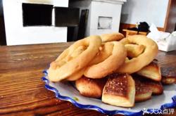 赤峰喜利來圣誕餅干店電話號碼