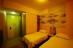 赤峰市區(qū)附近游泳館電話號碼