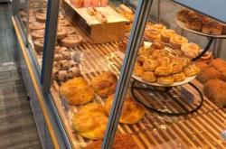 蛋糕赤峰萬(wàn)達(dá)店電話地址是多少