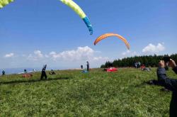 赤峰南山滑翔傘基地電話號碼