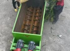 赤峰牛羊拌料攪拌機電話號碼