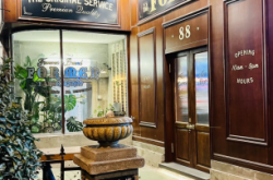 赤峰裝飾青春道店電話多少號