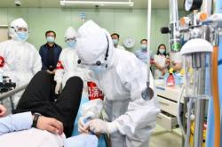 赤峰市醫(yī)院感染科主任電話號碼