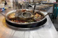 赤峰女人街串串店電話地址查詢