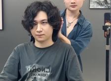 赤峰凱文理發(fā)店地址電話號碼