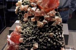 赤峰收螢石礦電話地址是多少號(hào)