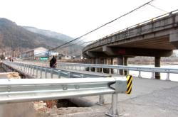 赤峰農(nóng)村公路護(hù)欄廠家電話號碼