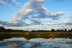 赤峰紅山區(qū)京州賓館電話是多少