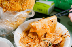 赤峰搟面?zhèn)b面館地址電話號碼