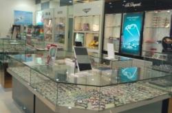 赤峰光明眼鏡店電話號(hào)碼查詢