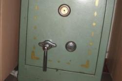 赤峰老式保險(xiǎn)柜廠家電話號(hào)碼