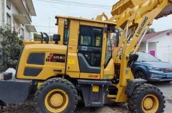 赤峰二手舊鏟車轉(zhuǎn)讓電話號碼