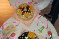 赤峰網(wǎng)紅蘋果蛋糕店電話號碼