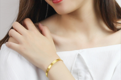 赤峰百泰首飾售后電話號碼查詢