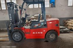 赤峰3噸叉車經(jīng)銷商電話號(hào)碼