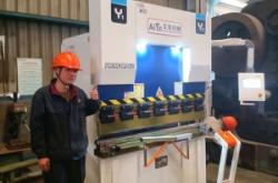 赤峰數(shù)控折彎機廠家電話號碼