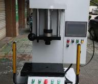 赤峰數(shù)控液壓機批發(fā)電話號碼