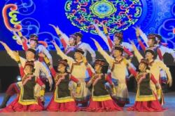 赤峰蒙族寫真團購電話號碼查詢