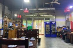 赤峰市鐵鍋燉飯店