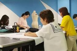 赤峰歐名服裝店地址電話號碼