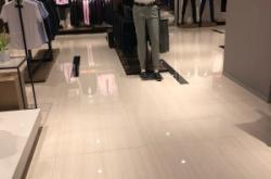 赤峰步行街柒牌店電話號碼