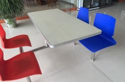 赤峰折疊餐桌廠家電話多少號