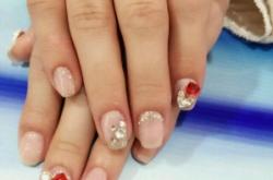 赤峰玉龍家園美甲電話號碼查詢