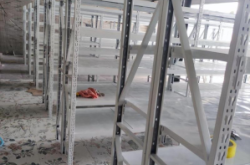 赤峰二手貨架出售