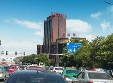 內(nèi)蒙古赤峰打的電話號(hào)碼是什么