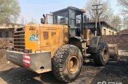 赤峰裝載機(jī)經(jīng)銷商電話號(hào)碼