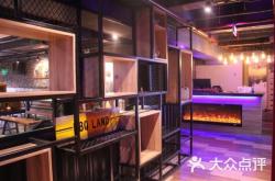 赤峰帝豪樓頂酒吧電話多少號